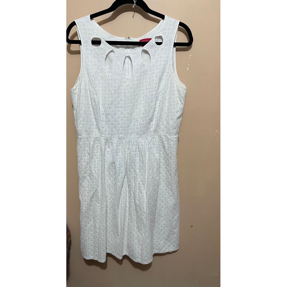 Signature by Sangria White Eyelet Cotton Summer Sundress Cutout Neckline SZ 16
